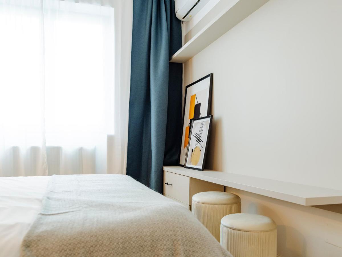 Sunny 2Br Flat - Top Location - Amazing Balcony Bukarest Kültér fotó