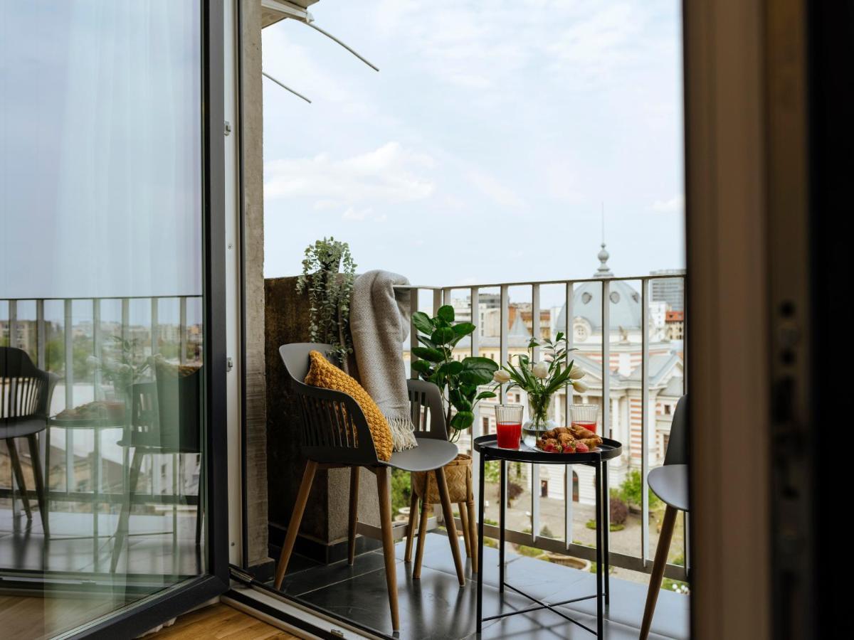 Sunny 2Br Flat - Top Location - Amazing Balcony Bukarest Kültér fotó
